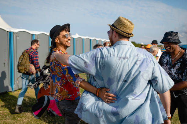 Best Portable toilet rental cost  in Farngton Hills, MI